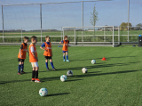 Trainingsavond S.K.N.W.K. JO7-1, JO11-1JM en JO12-1JM van maandag 8 april 2024 (34/79)